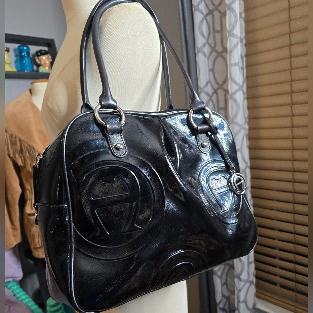 Glam Etienne Aigner Patent Leather Shoulder Bag - Picture 2 of 6